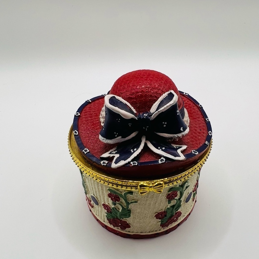 Red Hat Society Trinket Box Hinged Hat w/ Bow Floral Vintage - Picture 2 of 4